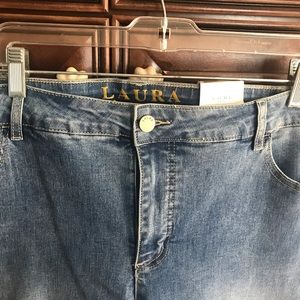 Laura plus size jeans 18w NWT